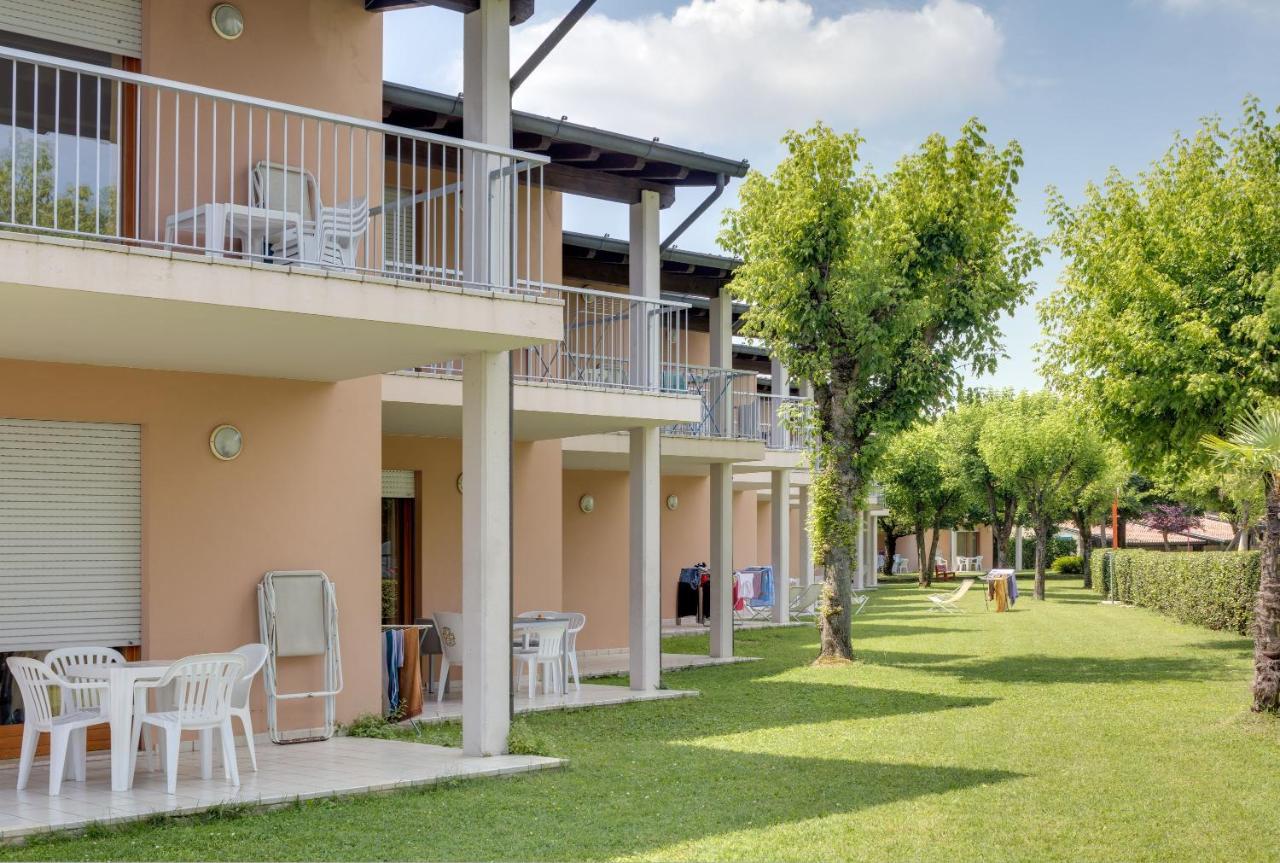 Residence Villaggio Tiglio Sirmione Eksteriør billede