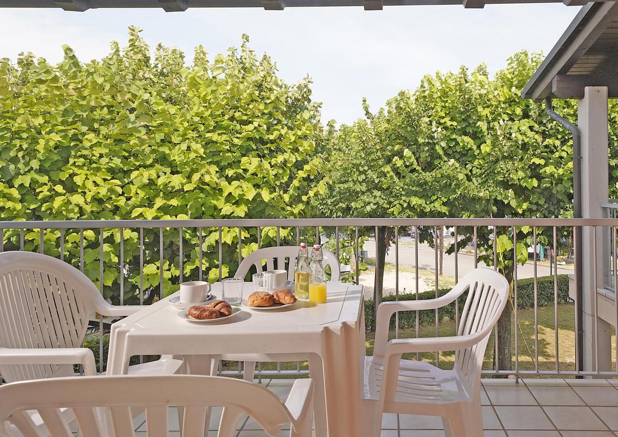 Residence Villaggio Tiglio Sirmione Værelse billede